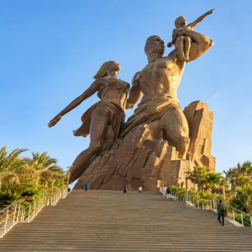 senegal-african-renaissance-monument.
